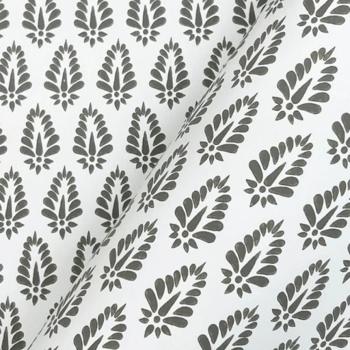 Чёрно-белые флизелиновые обои York MT5608