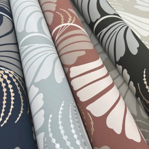 Флизелиновые обои серого цвета York DT5135